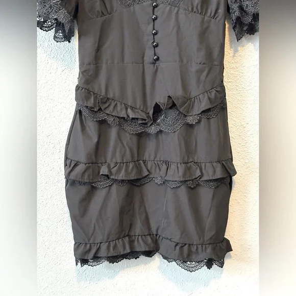 Black Lace Trim Ruffle Mini Dress Size Medium V-Neck Short Sleeve Party Dress - Picture 3 of 13